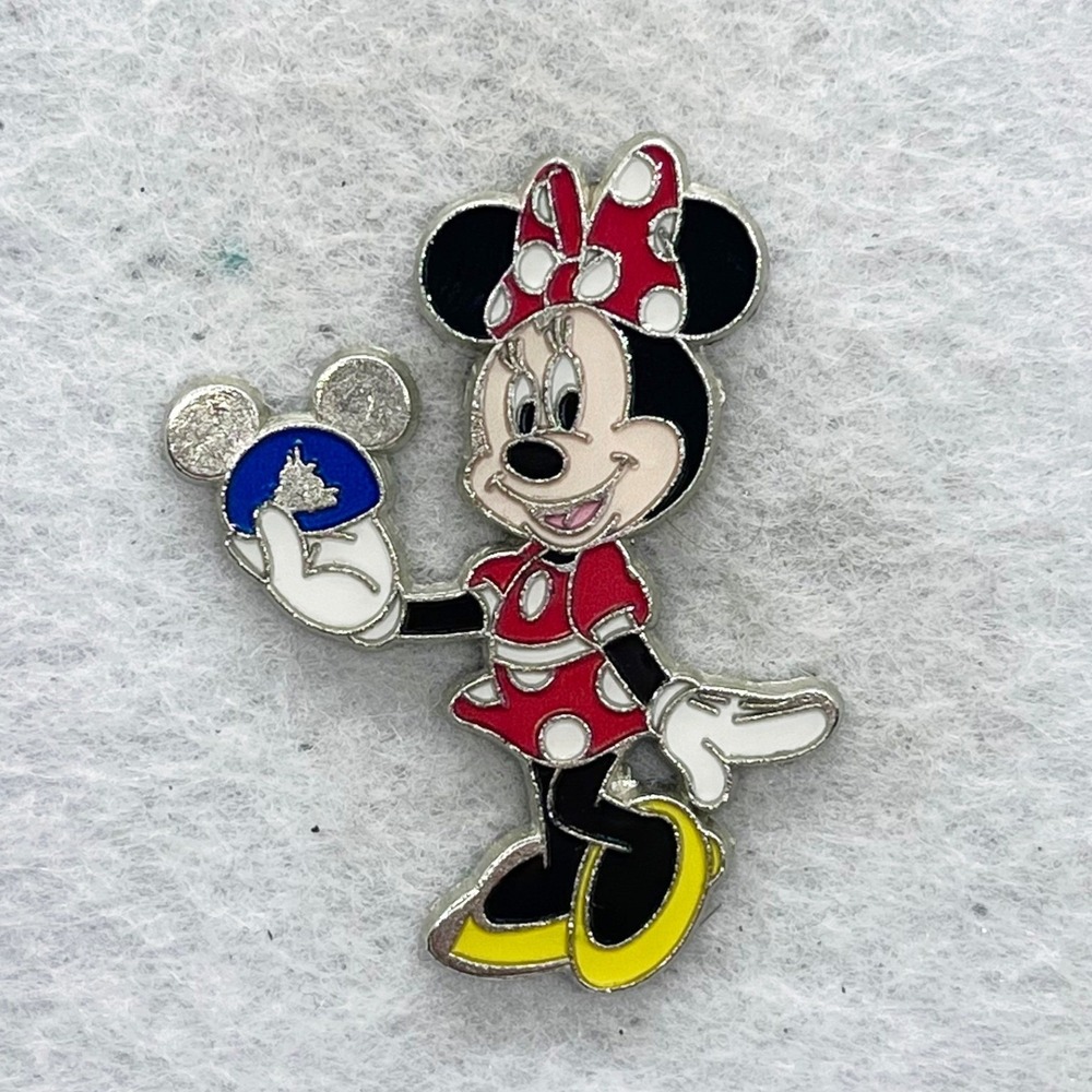 🔮 5/$25 Disney Minnie Mouse Holding Mickey Ears Hat Pin